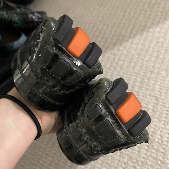 Donald J Pliner shoes - Picture 4 of 4